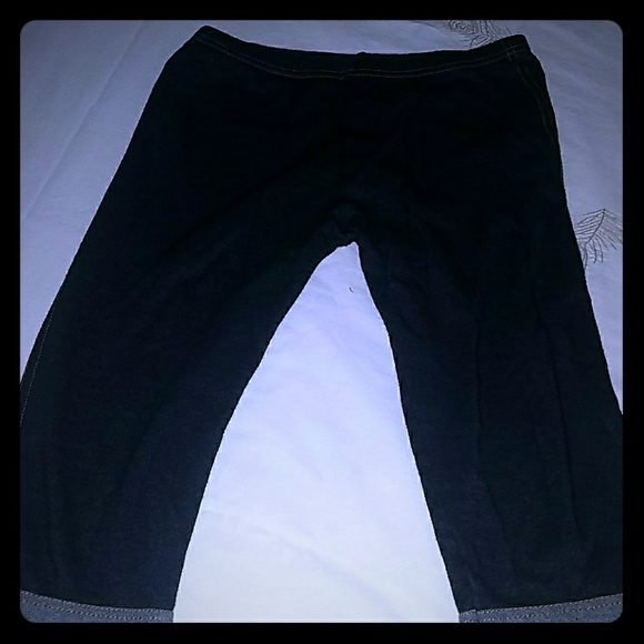 Short leggings - Picture 1 of 3